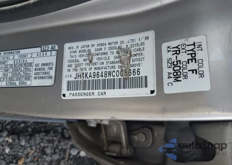 1998 Acura Rl 3.5 z USA, uszkodzony, nr VIN JH4KA9648WC005666